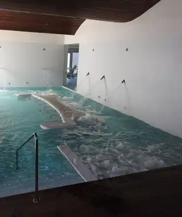 Cerca del Paraíso Desconocido Piscinas y Spa de Guardo